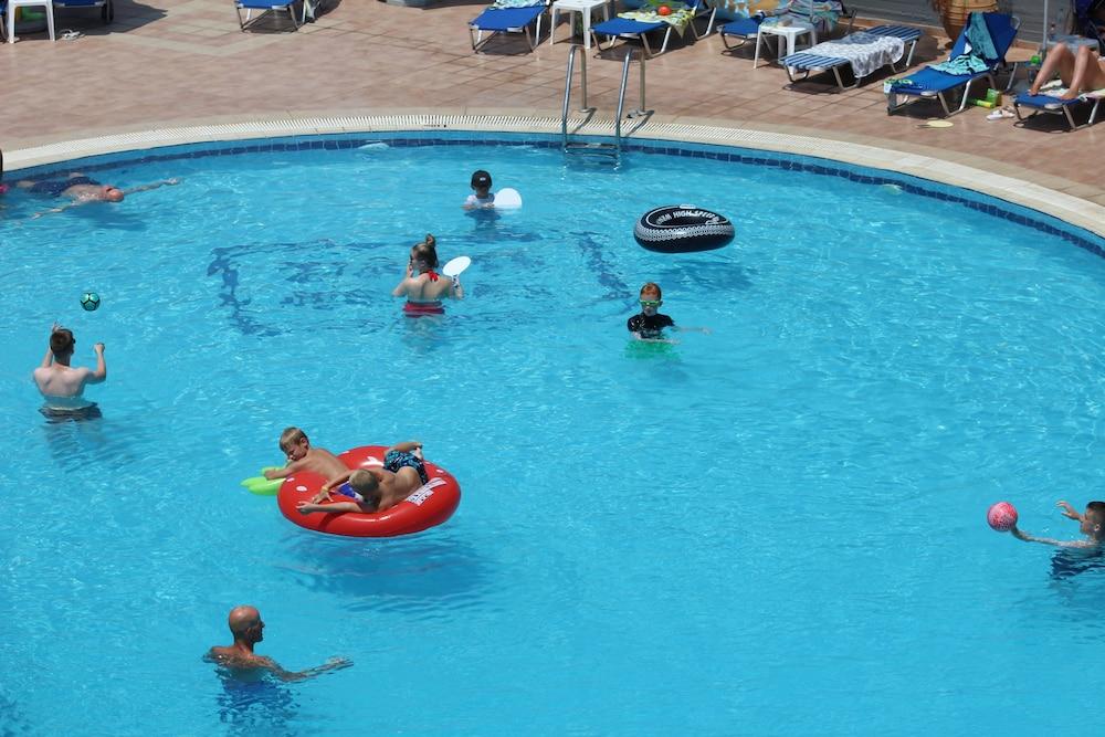 Aparthotel Lindos Nest à Pefki Extérieur photo