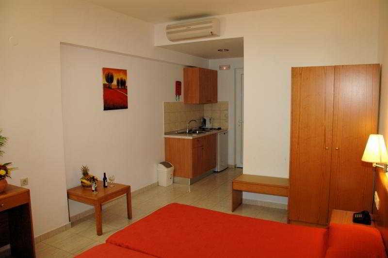 Aparthotel Lindos Nest à Pefki Extérieur photo
