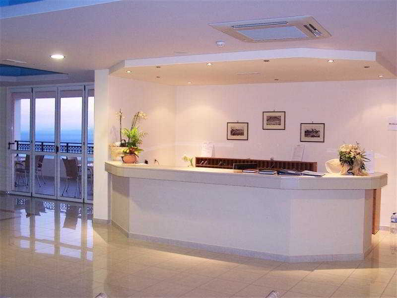 Aparthotel Lindos Nest à Pefki Extérieur photo